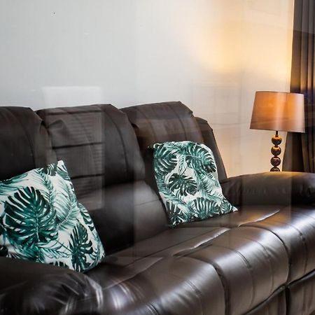 Portland Apartments 188 By #Shortstaysaway Jesmond Екстериор снимка